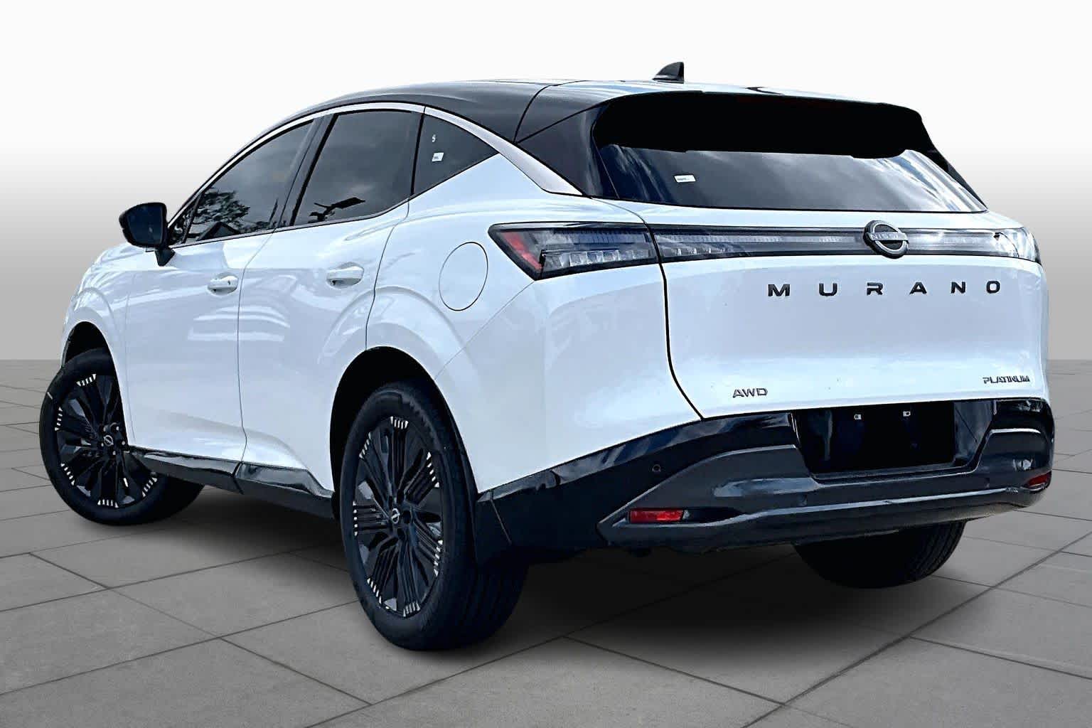 2026 Nissan Murano Platinum Everest White Pearl Tricoat/Super Black at Sterling McCall Nissan