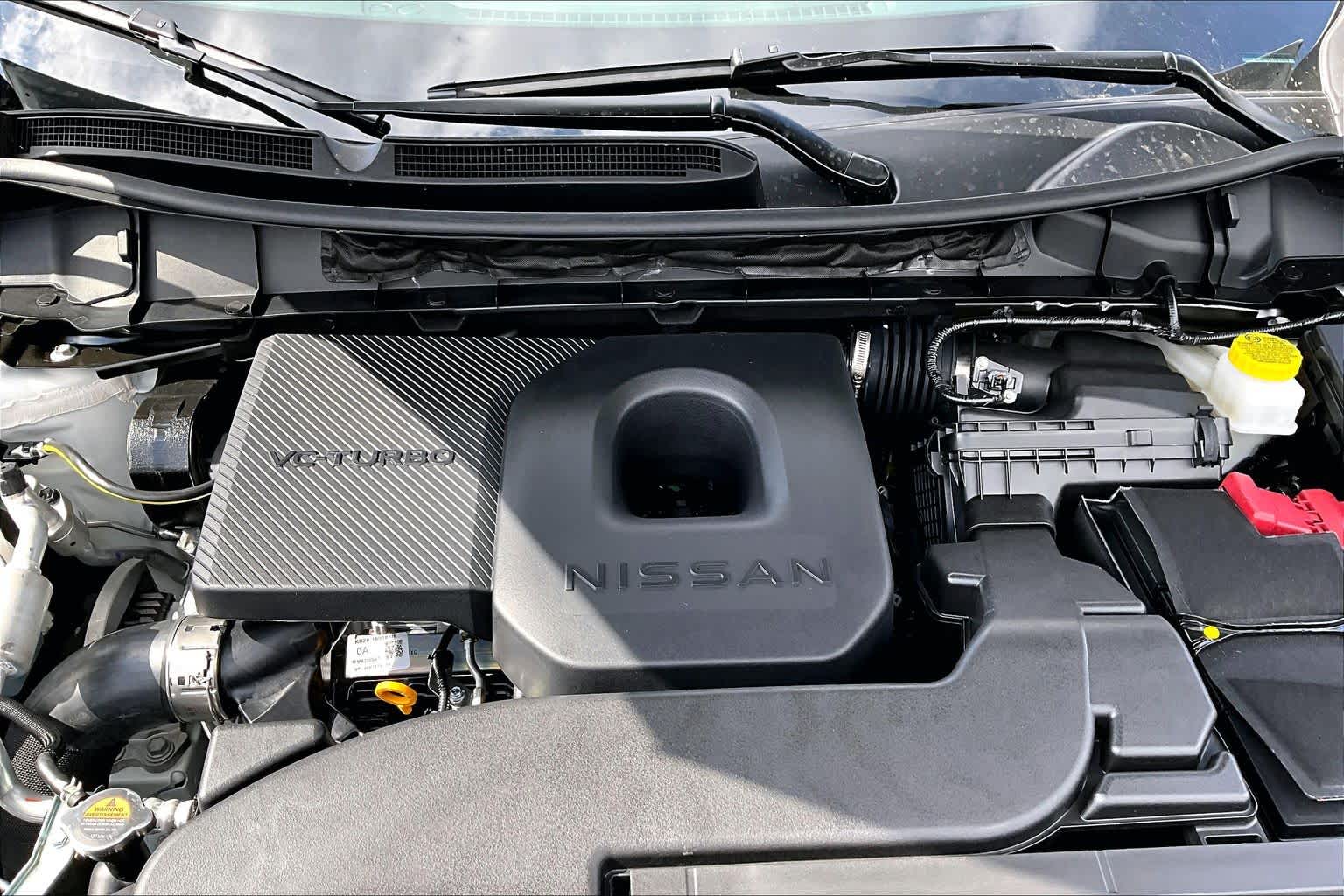2026 Nissan Murano Platinum Everest White Pearl Tricoat/Super Black at Sterling McCall Nissan