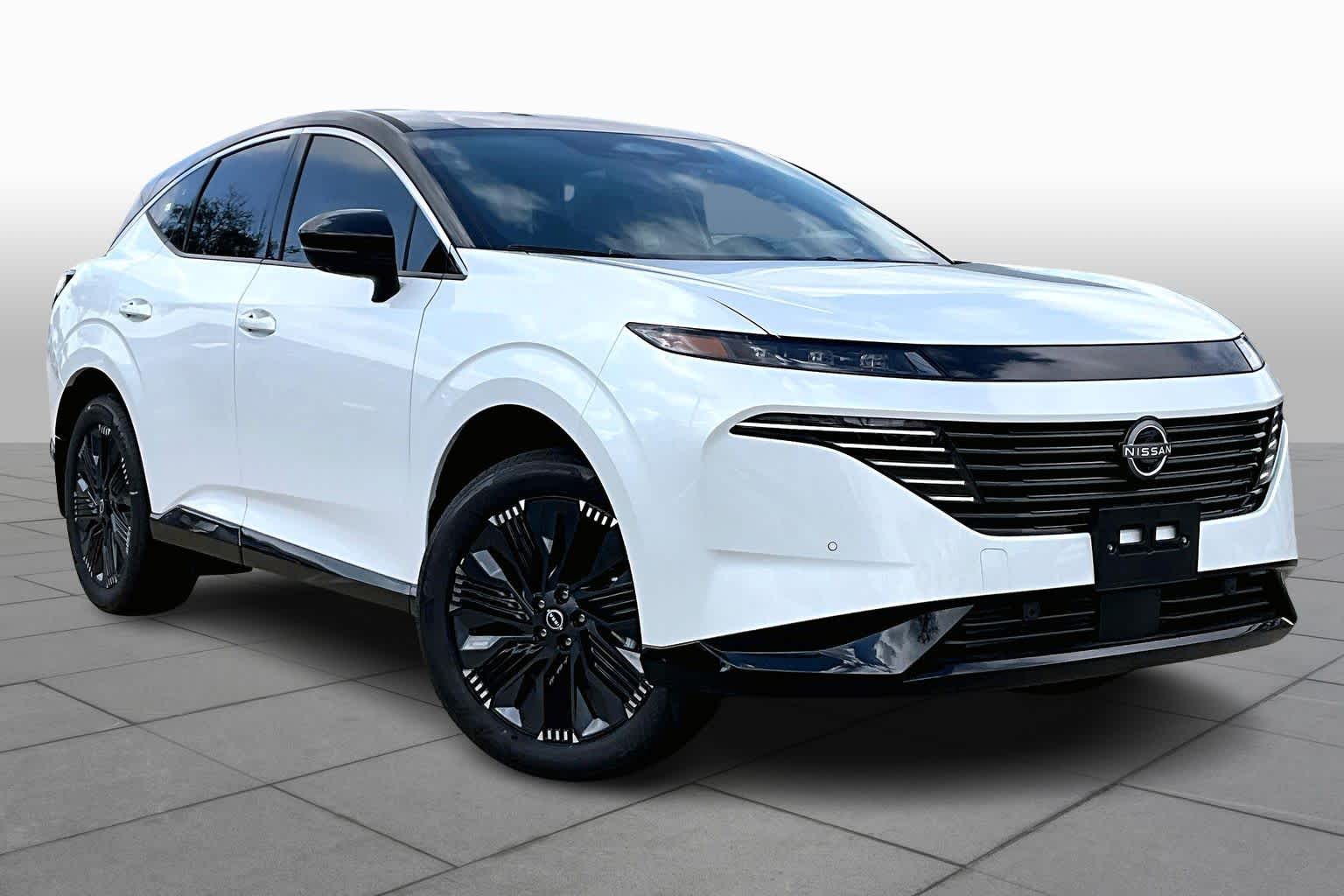 2026 Nissan Murano Platinum Everest White Pearl Tricoat/Super Black at Sterling McCall Nissan
