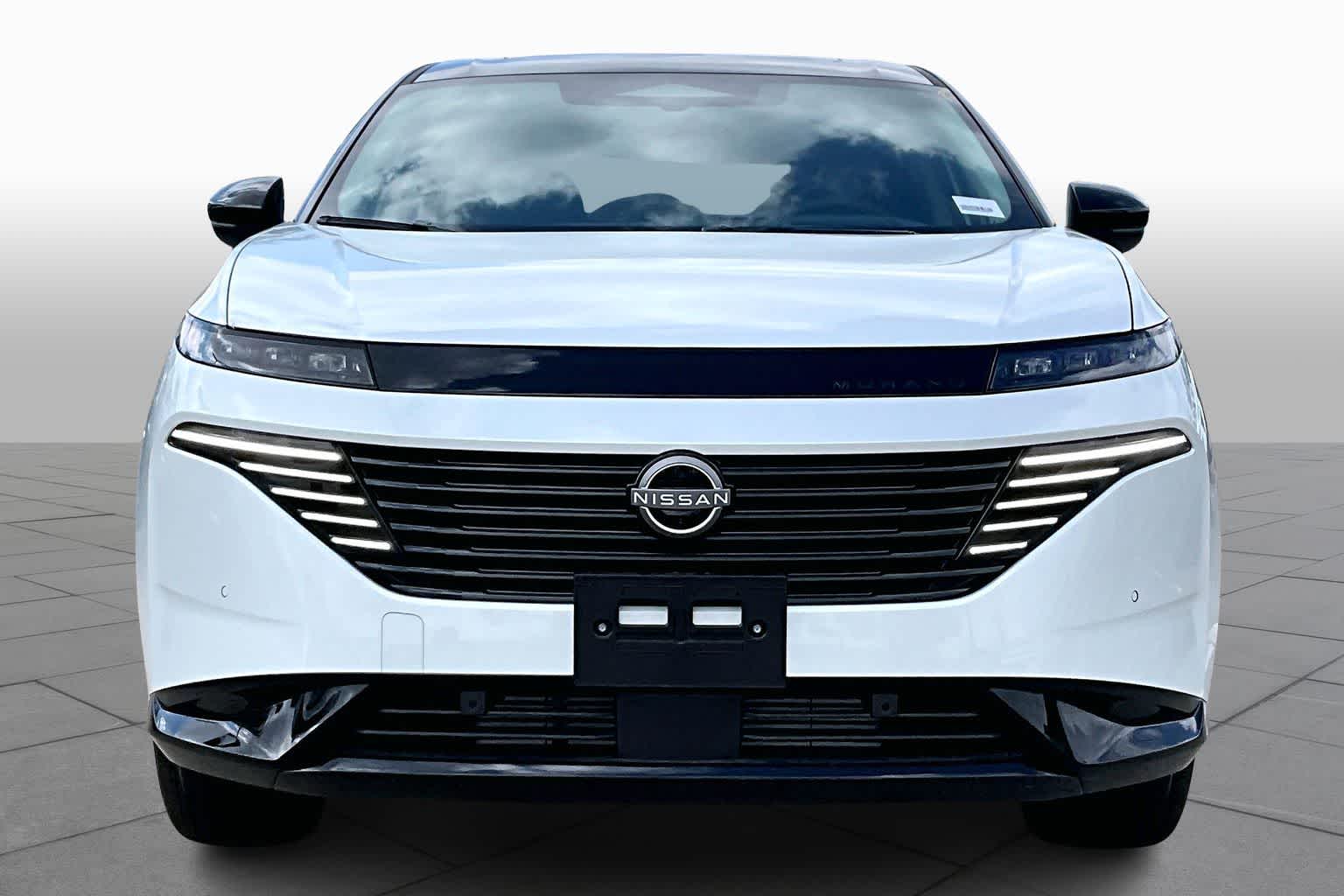 2026 Nissan Murano Platinum Everest White Pearl Tricoat/Super Black at Sterling McCall Nissan