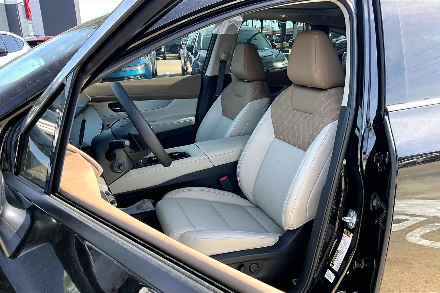 2026 Nissan Murano Platinum Super Black at Sterling McCall Nissan