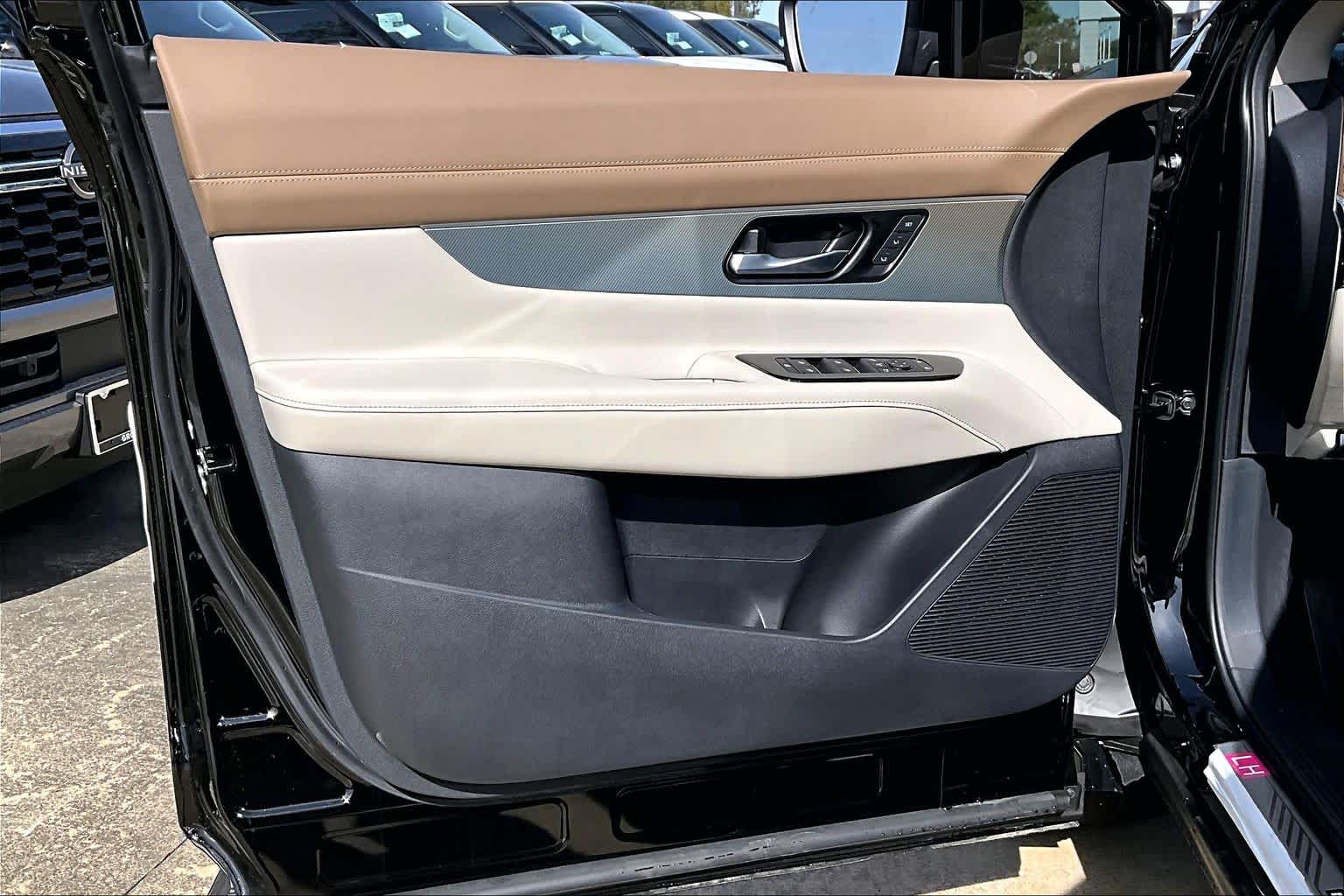 2026 Nissan Murano Platinum Super Black at Sterling McCall Nissan