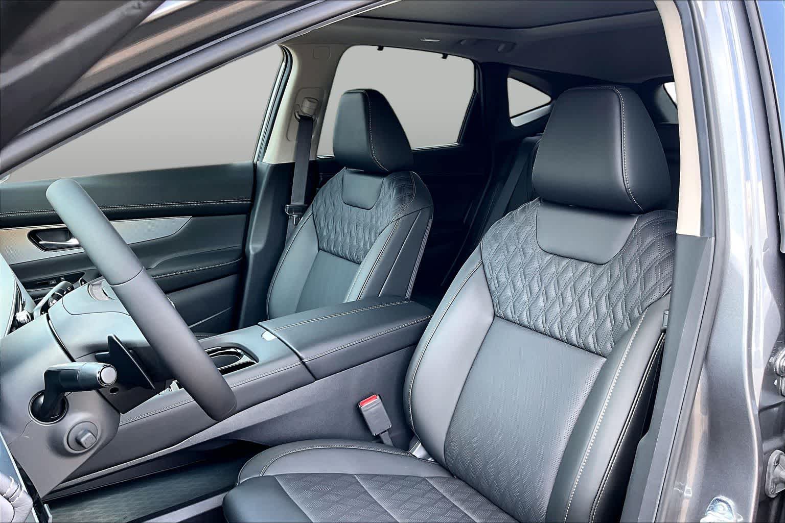 2027 Nissan Murano photo 17 of 18