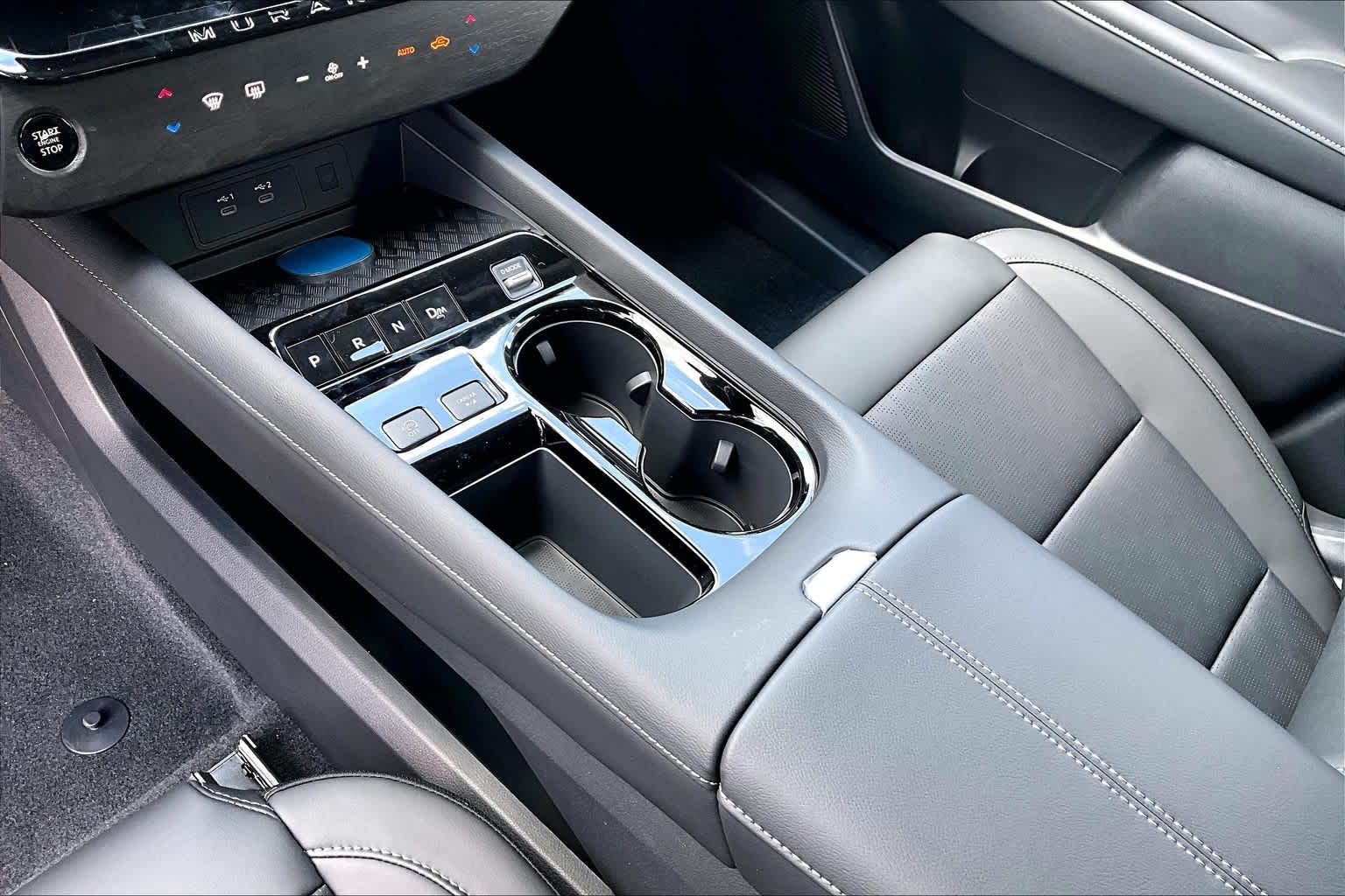 2027 Nissan Murano photo 11 of 18