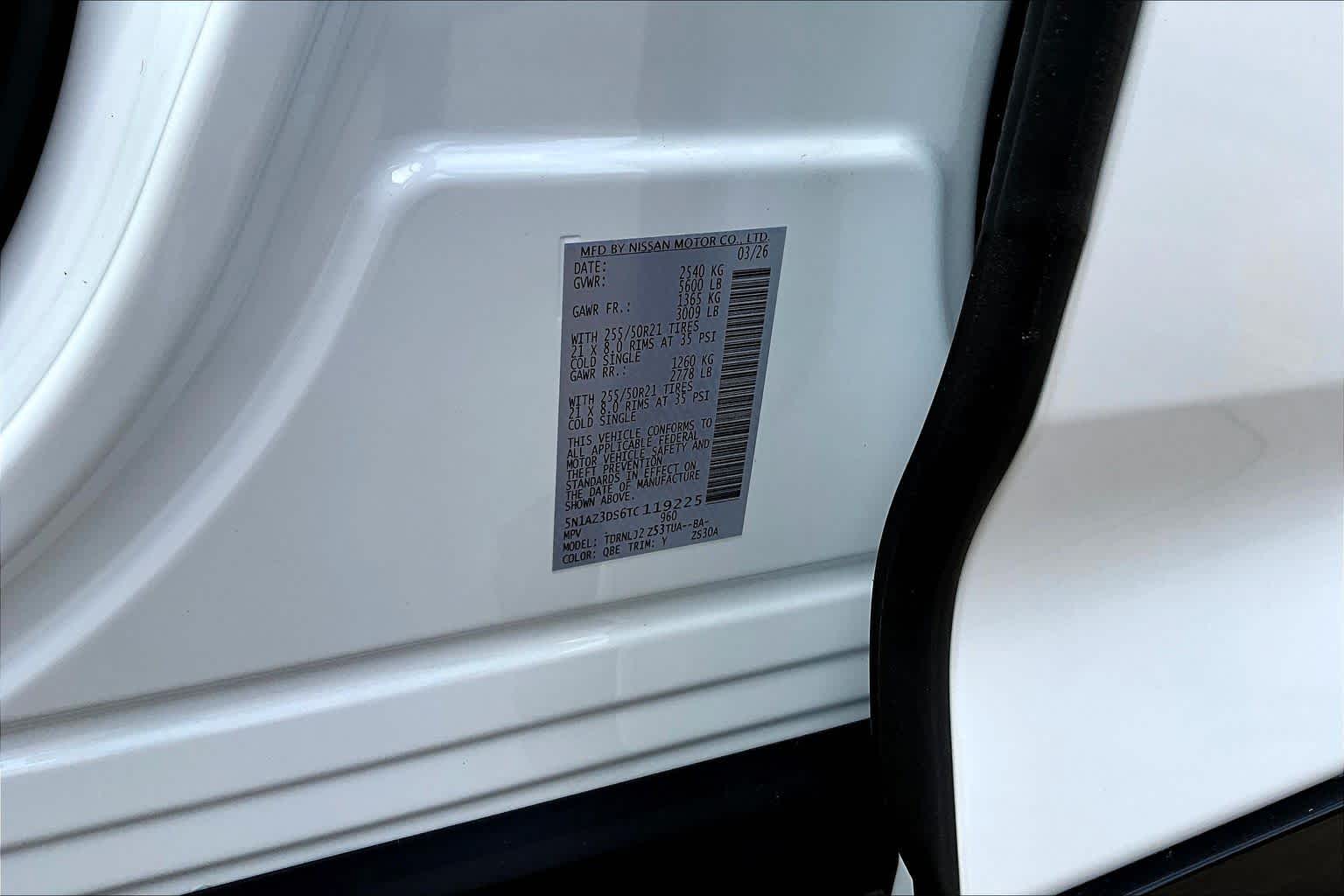2026 Nissan Murano Platinum Everest White Pearl Tricoat at Sterling McCall Nissan