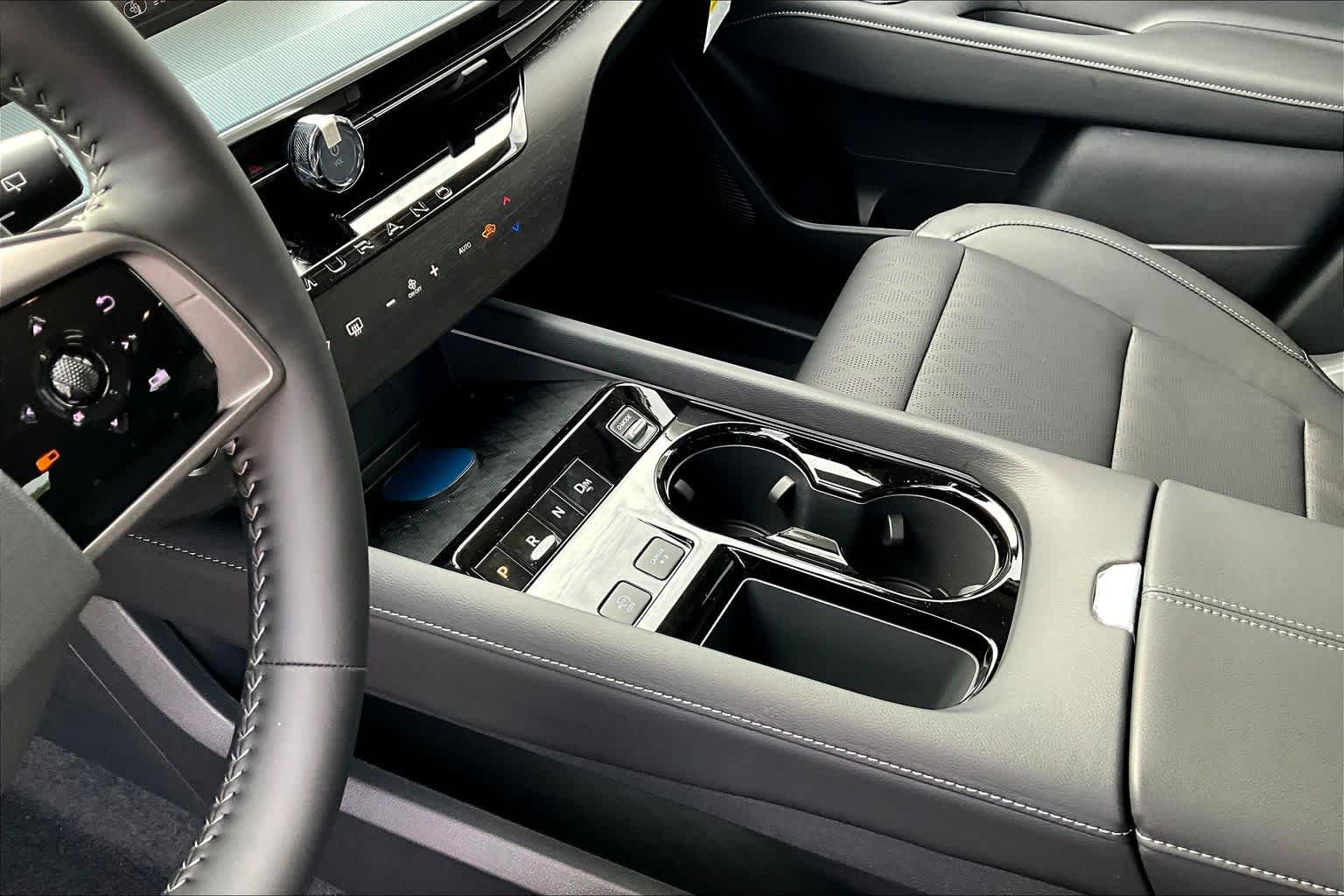 2026 Nissan Murano Platinum Everest White Pearl Tricoat at Sterling McCall Nissan