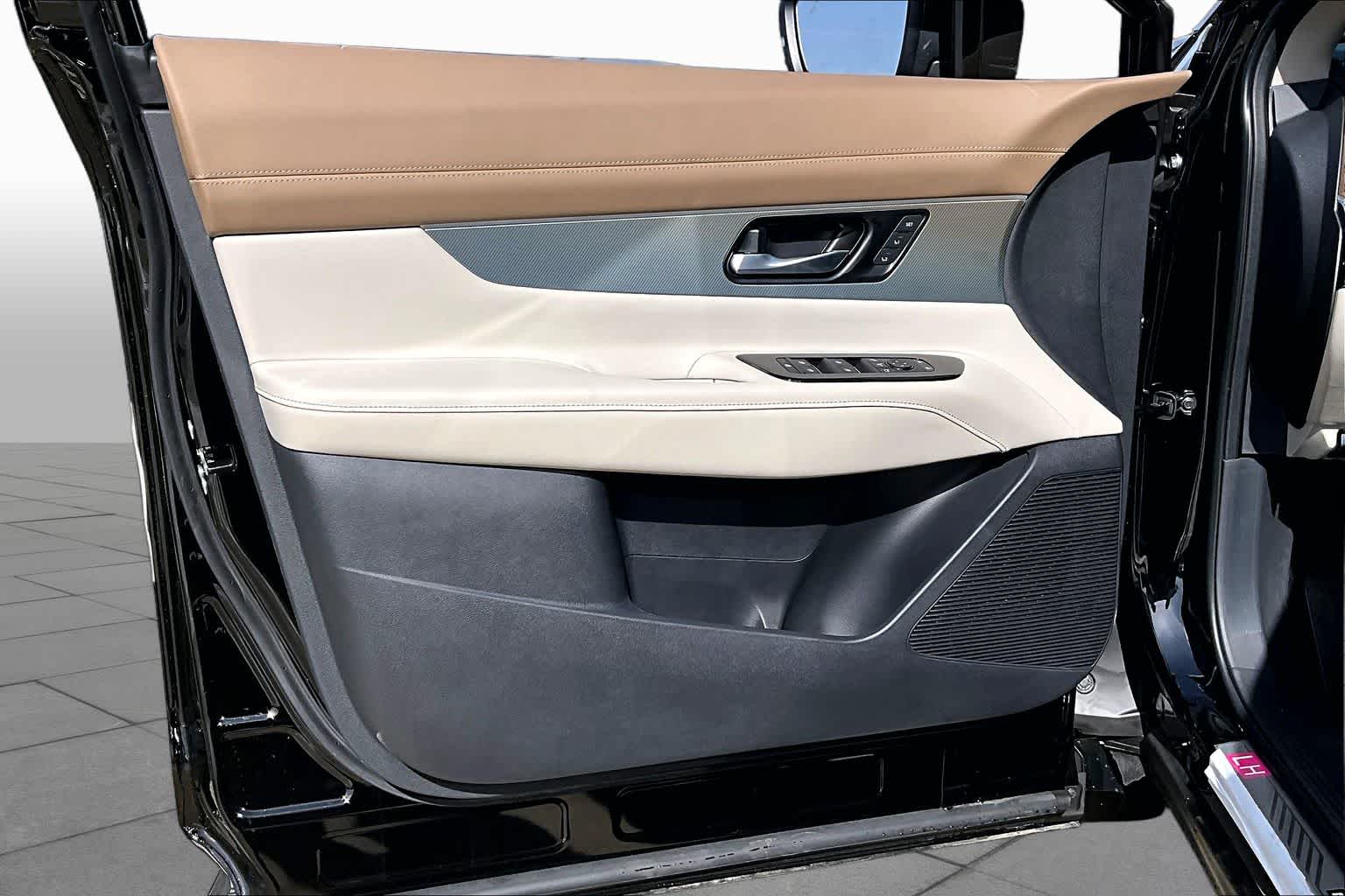 2026 Nissan Murano Platinum Super Black at Sterling McCall Nissan
