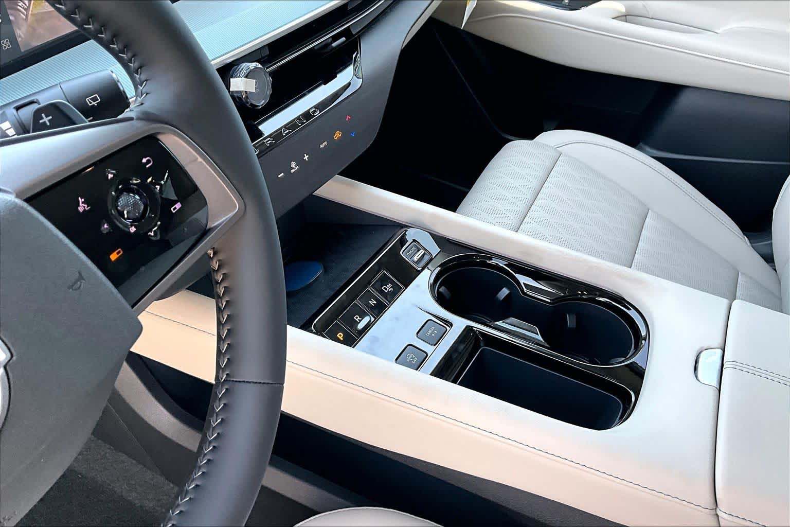 2026 Nissan Murano Platinum Aurora Blue Pearl Metallic/Super Black at Sterling McCall Nissan