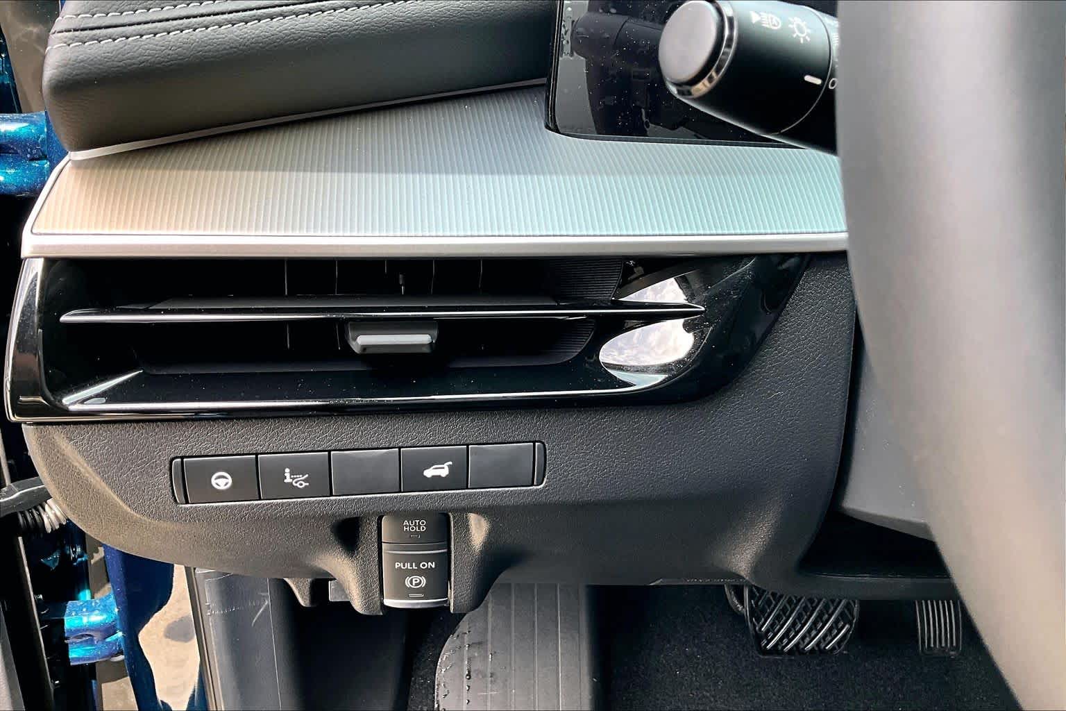 2026 Nissan Murano Platinum Aurora Blue Pearl Metallic at Sterling McCall Nissan