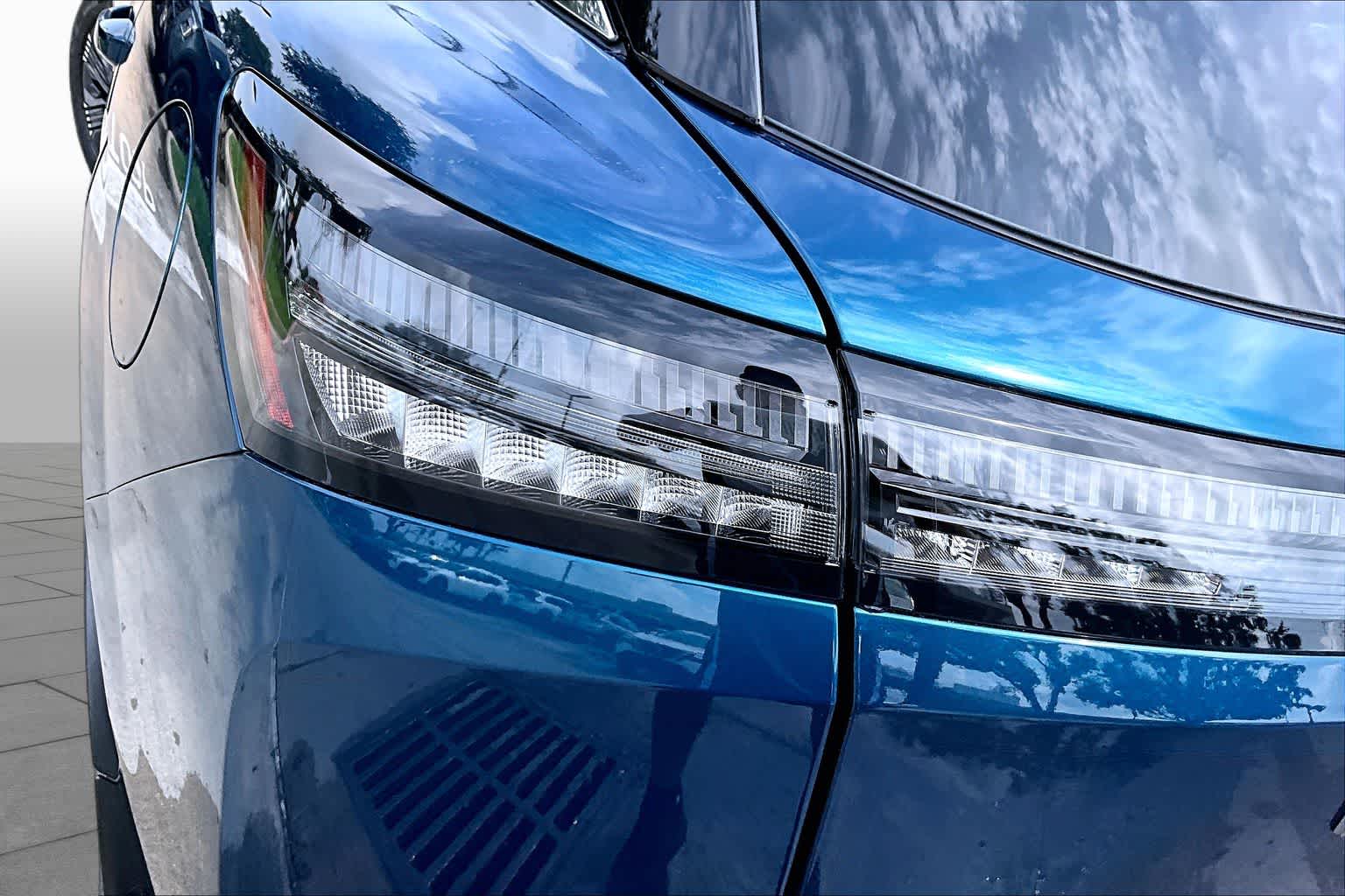 2026 Nissan Murano Platinum Aurora Blue Pearl Metallic at Sterling McCall Nissan
