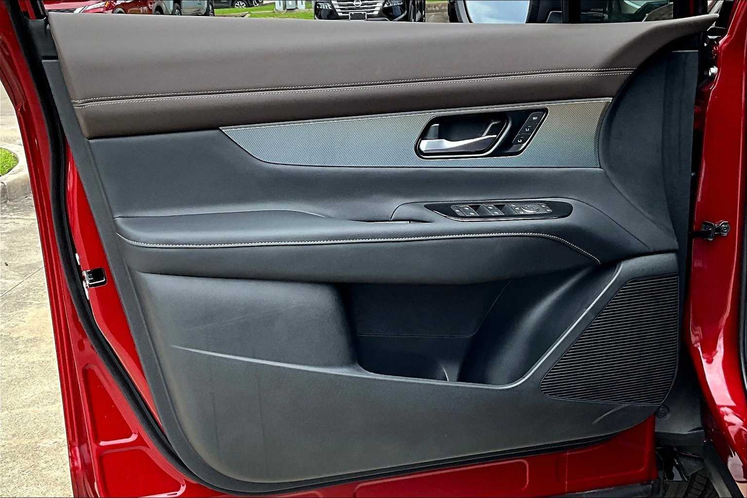 2025 Nissan Murano Platinum Scarlet Ember Tintcoat at Sterling McCall Nissan