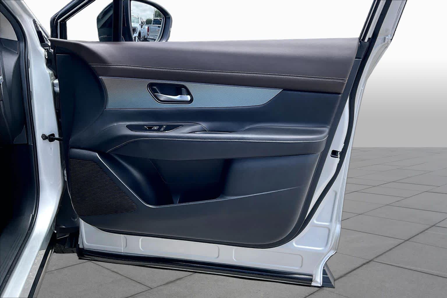 2025 Nissan Murano Platinum Brilliant Silver Metallic at Texan GMC Buick