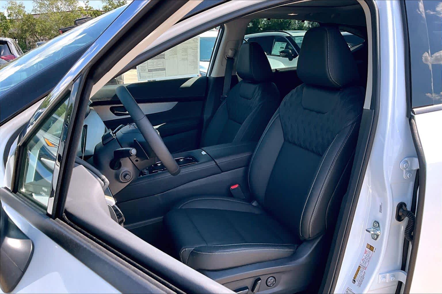 2026 Nissan Murano Platinum Everest White Pearl Tricoat/Super Black at Sterling McCall Nissan