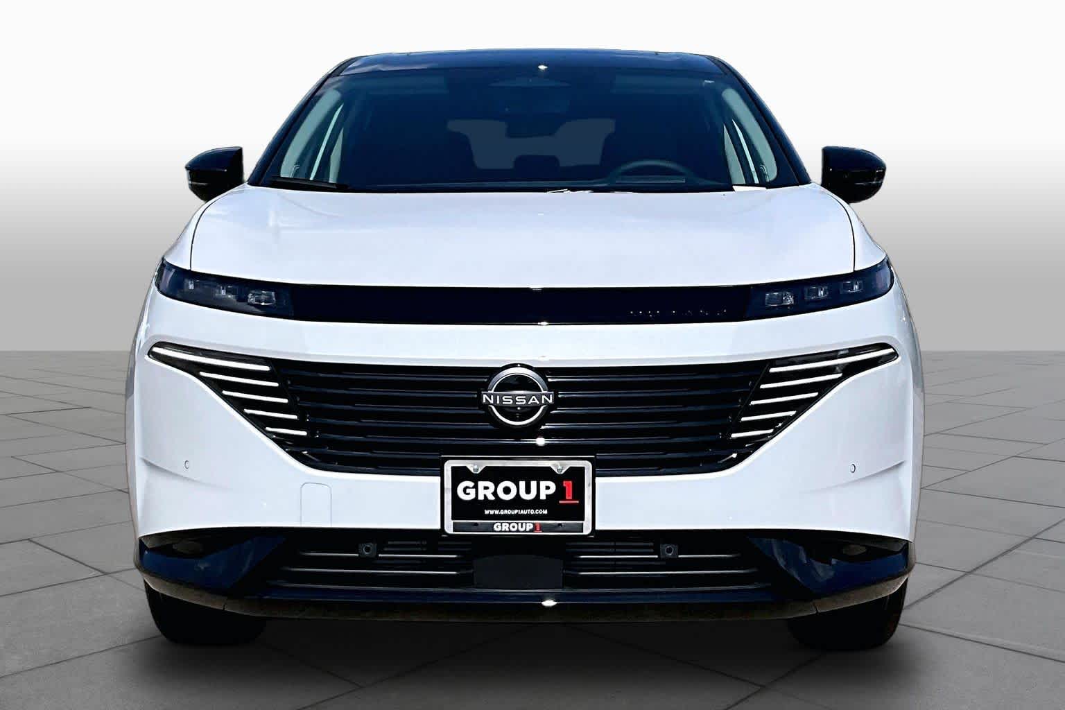 2026 Nissan Murano Platinum Everest White Pearl Tricoat/Super Black at Sterling McCall Nissan