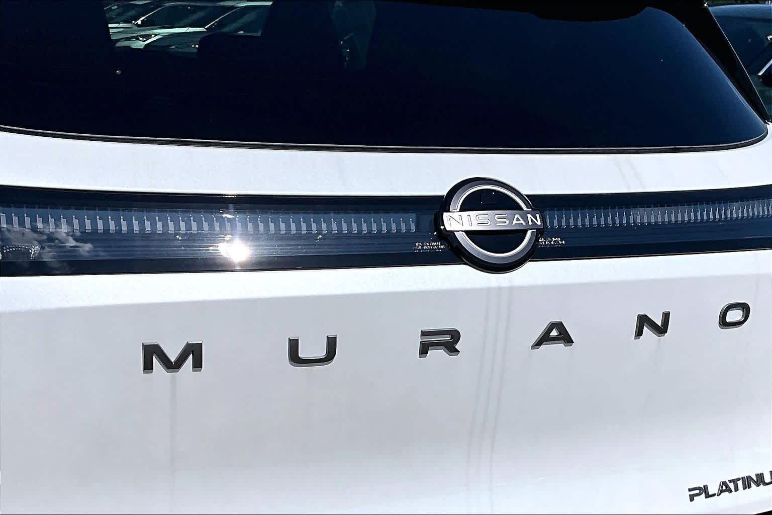 2026 Nissan Murano Platinum Everest White Pearl Tricoat/Super Black at Sterling McCall Nissan