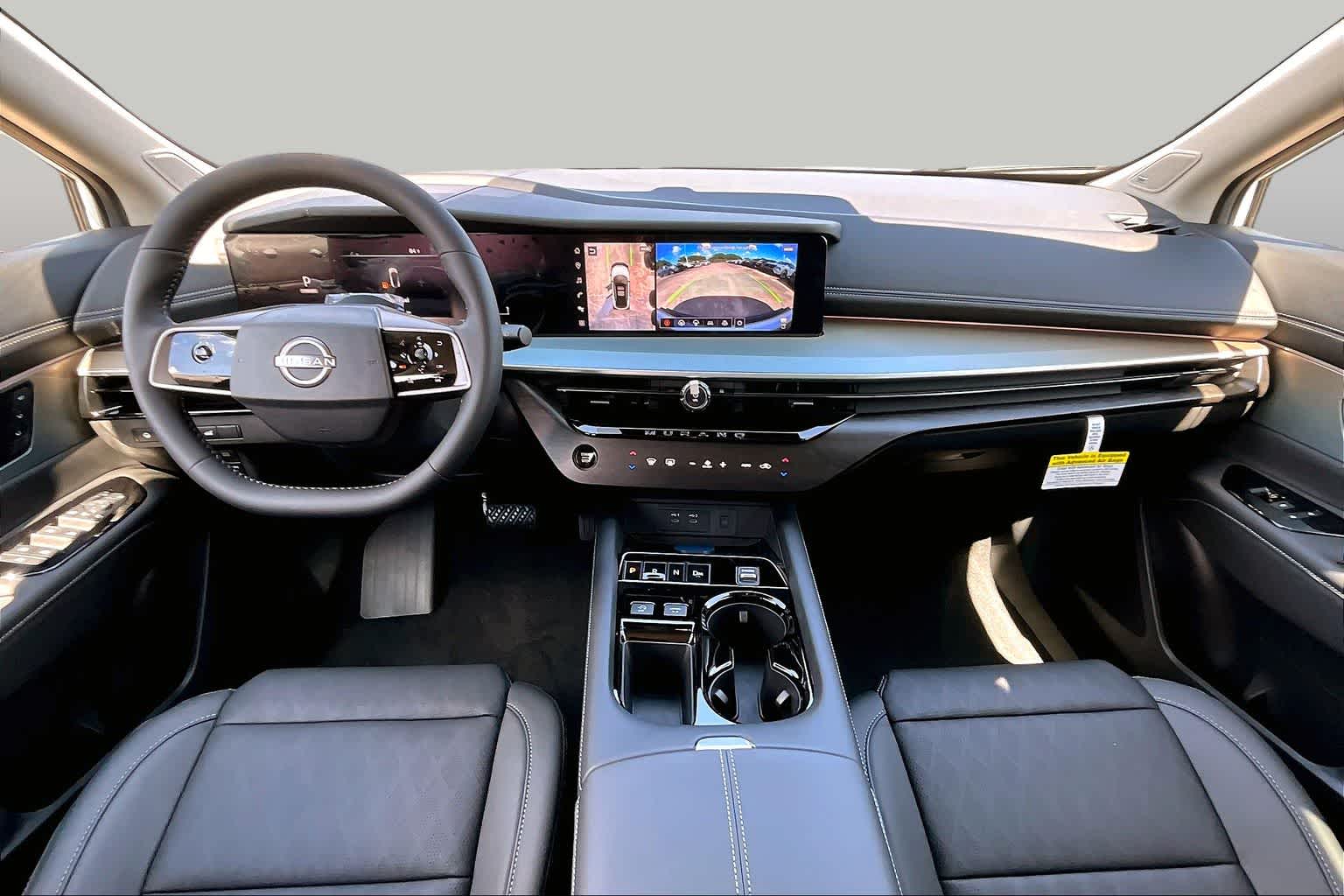 2026 Nissan Murano Platinum Everest White Pearl Tricoat/Super Black at Sterling McCall Nissan