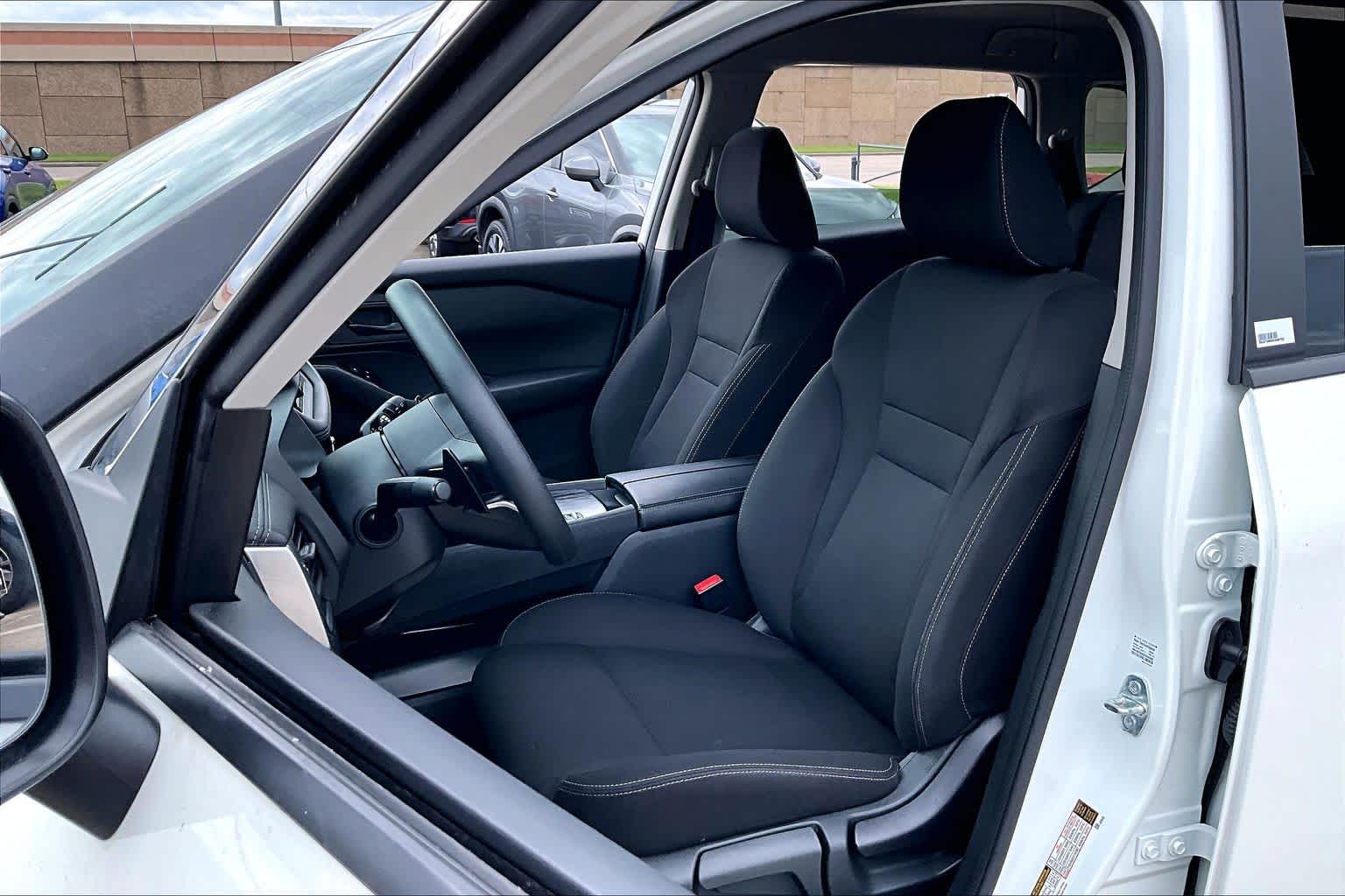 2024 Nissan Rogue S - 7