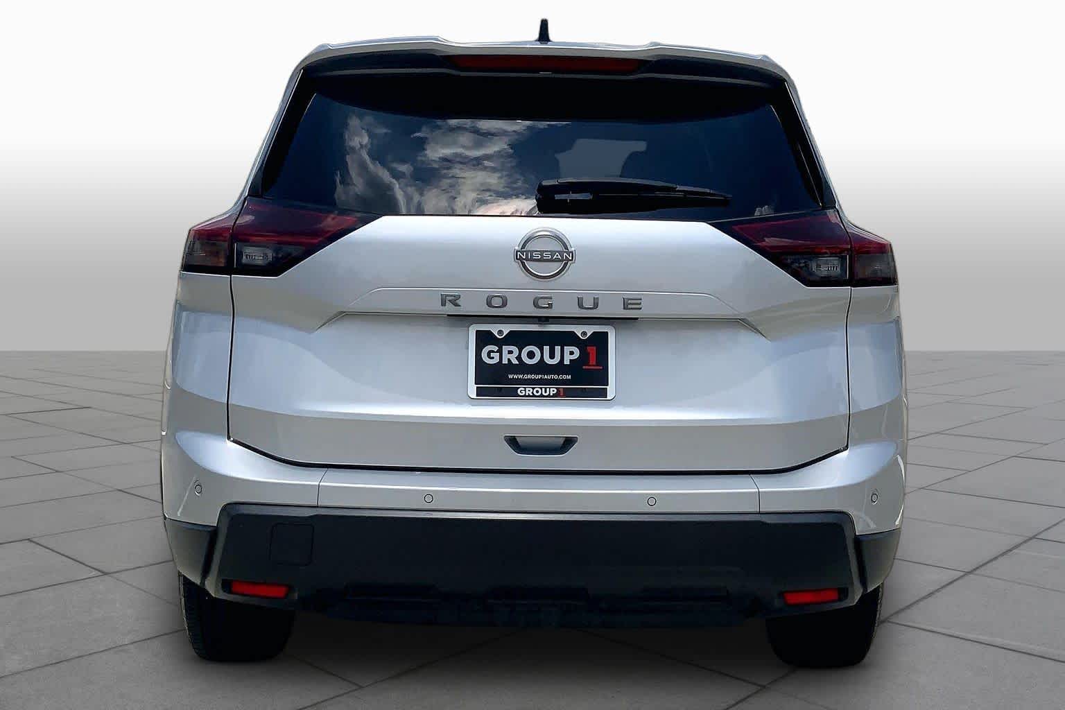 2024 Nissan Rogue S - 4