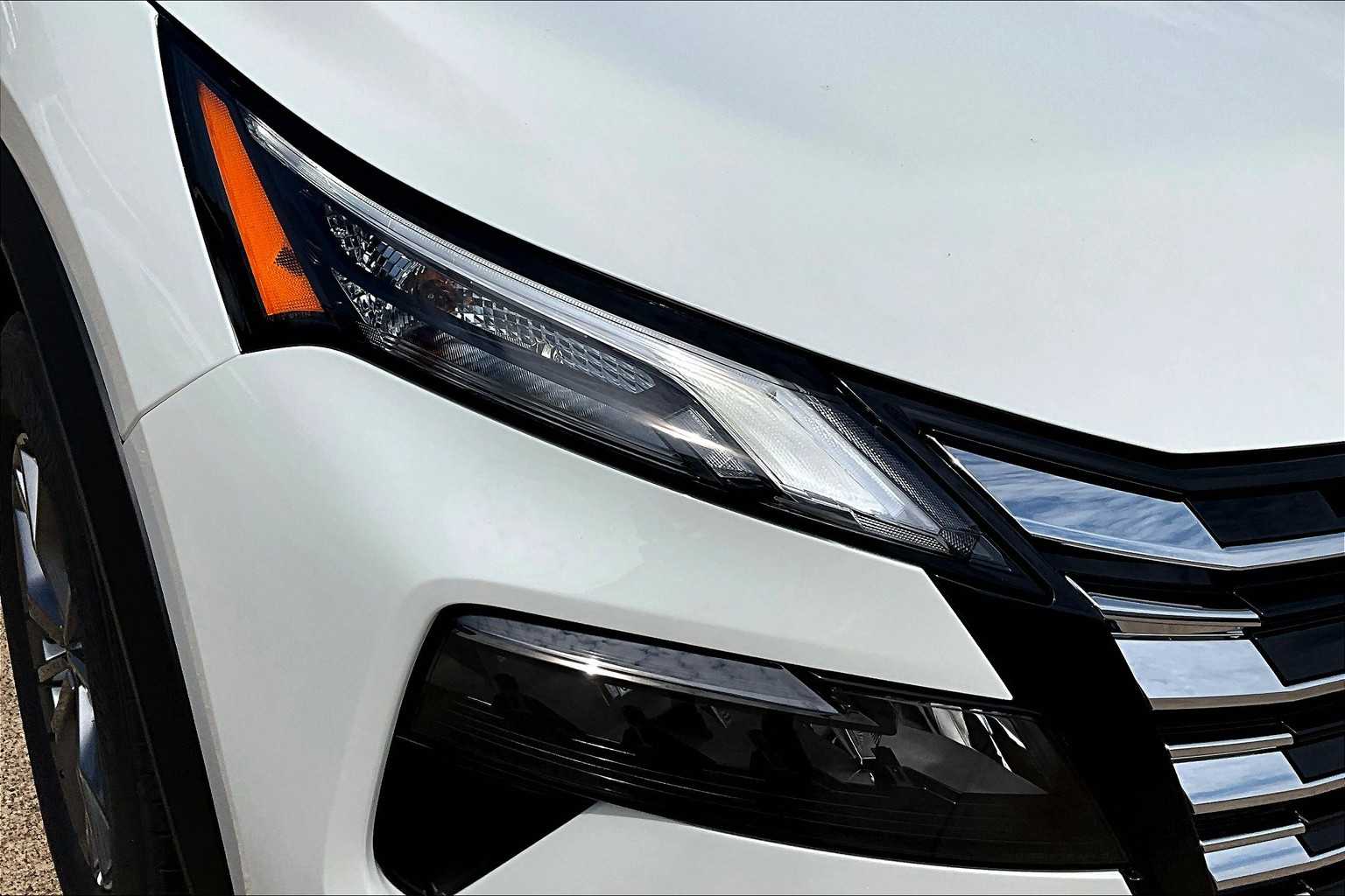 2026 Nissan Rogue S Glacier White at Sterling McCall Nissan