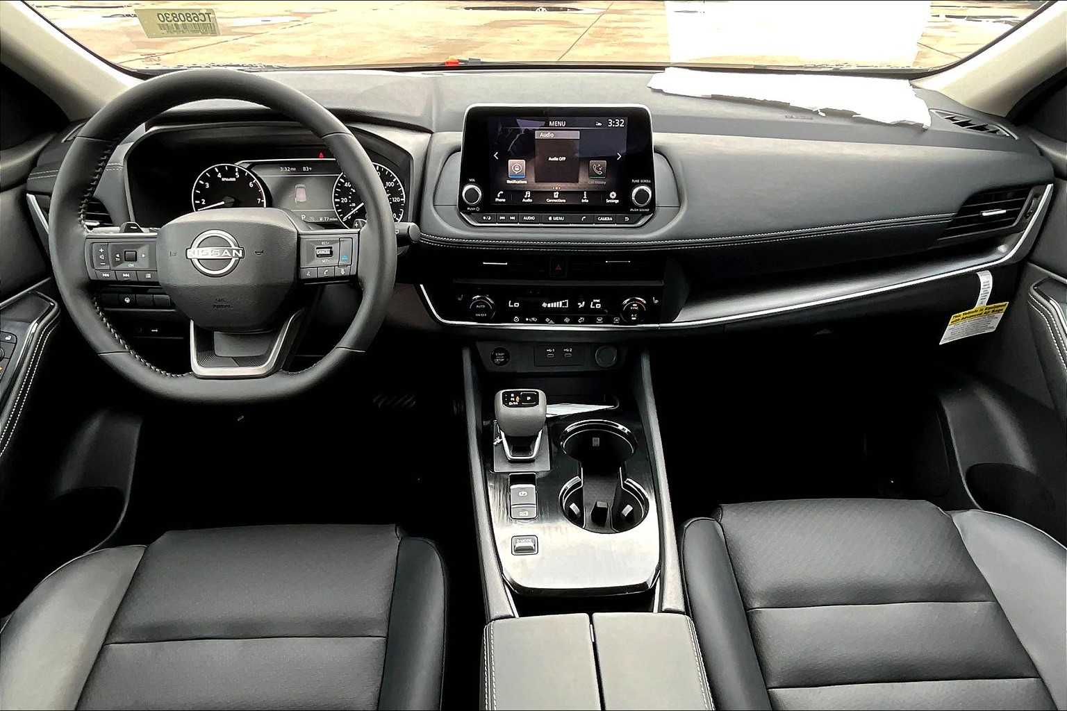 2026 Nissan Rogue SV - 4