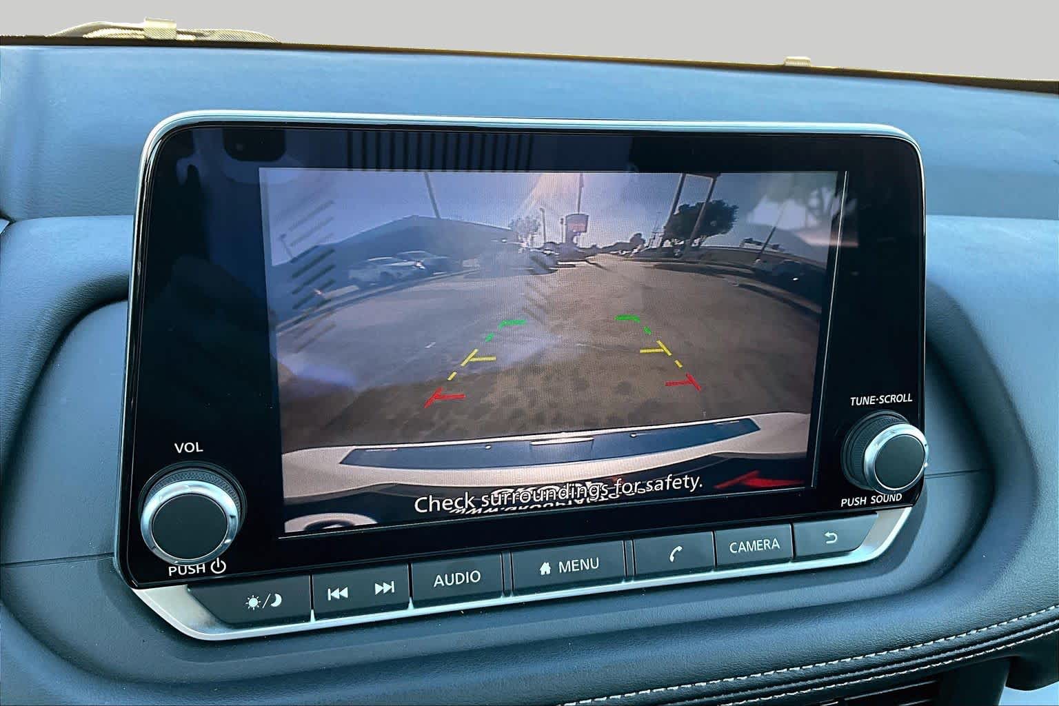 2026 Nissan Rogue photo 27 of 37