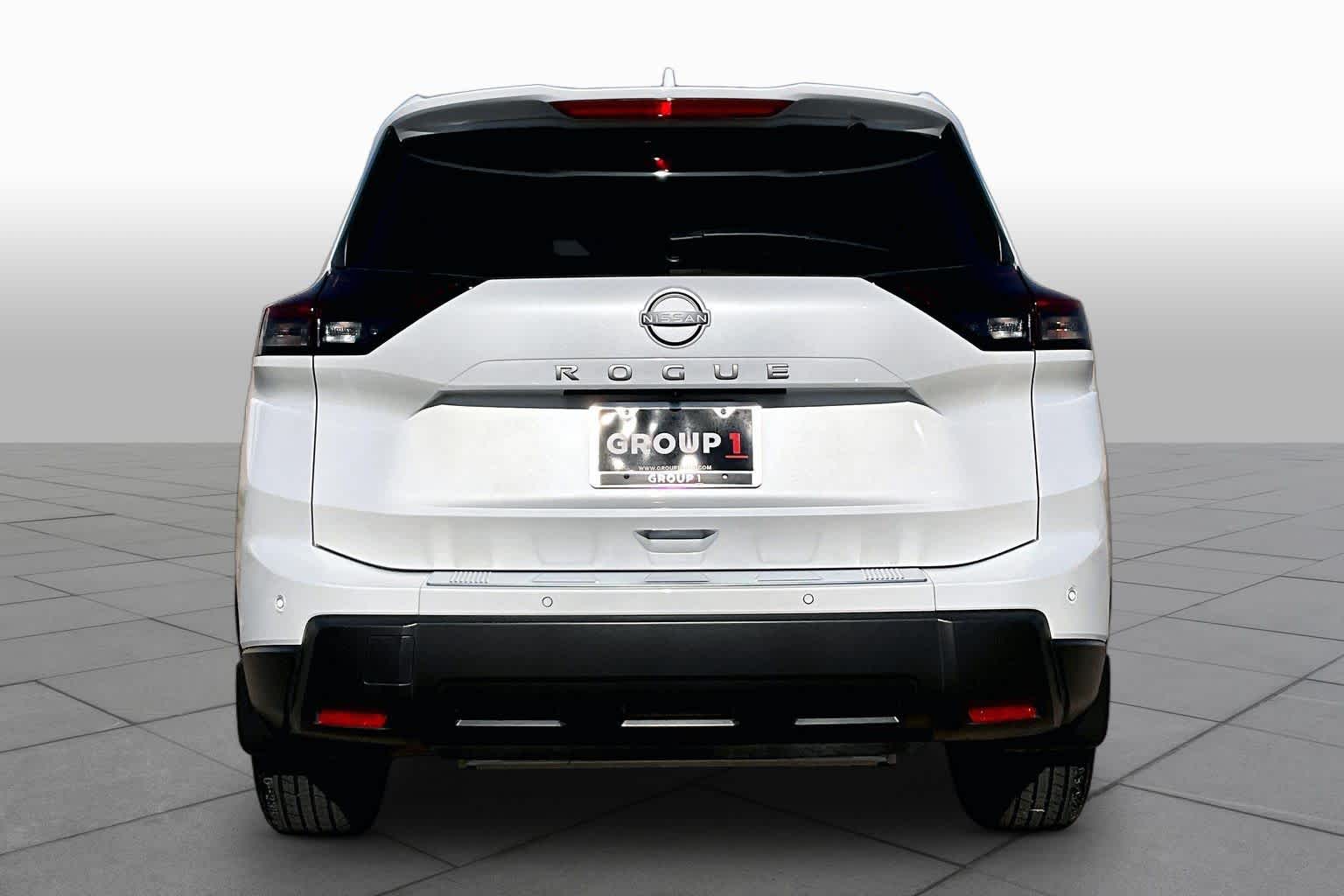 2026 Nissan Rogue photo 5 of 37