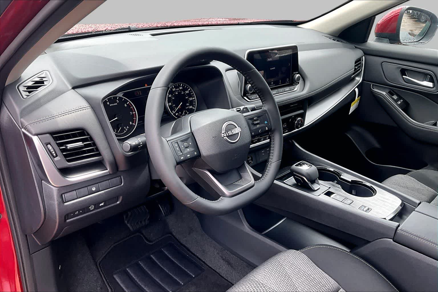 2026 Nissan Rogue SV - 9