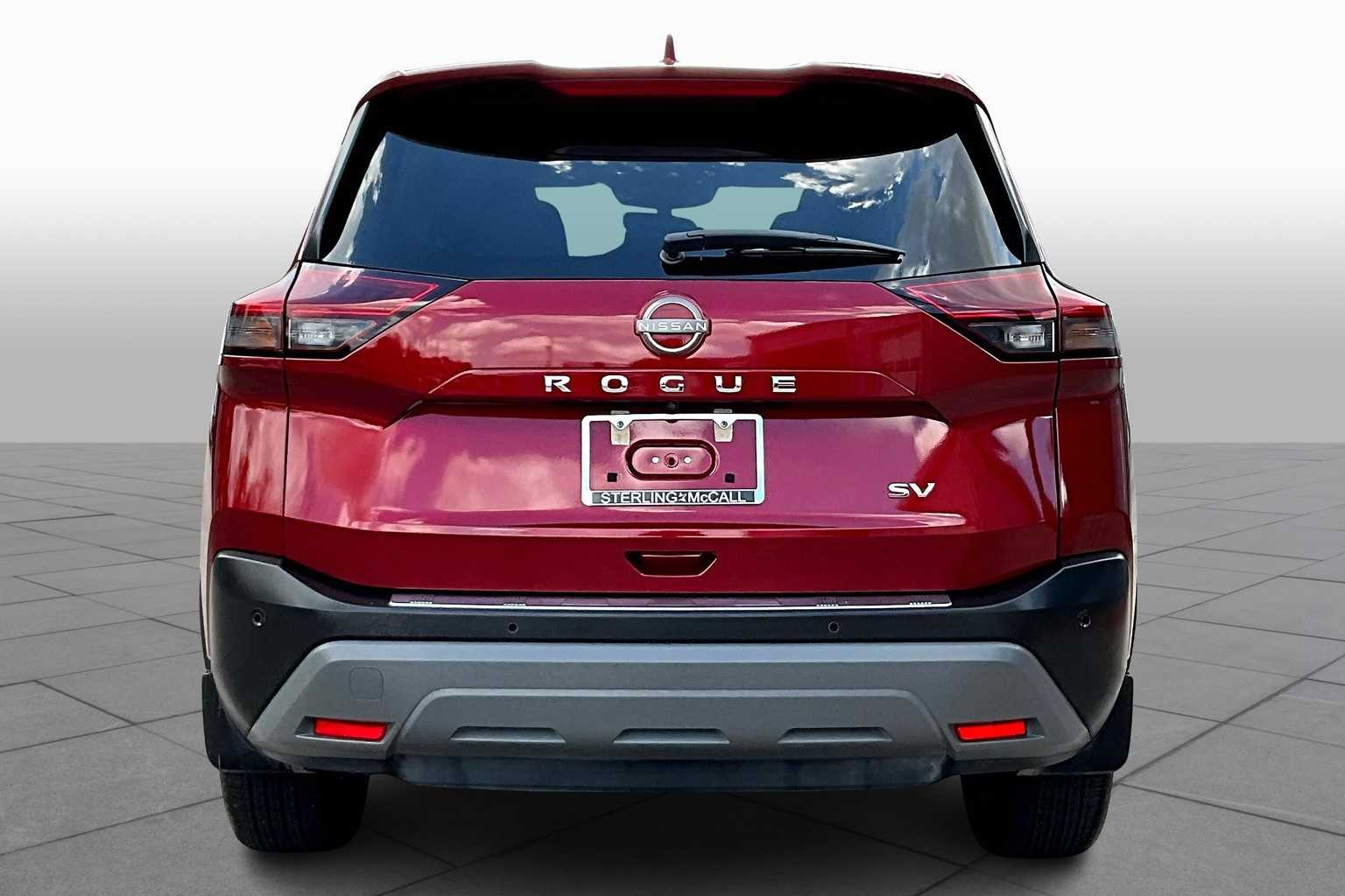 2023 Nissan Rogue SV - 3