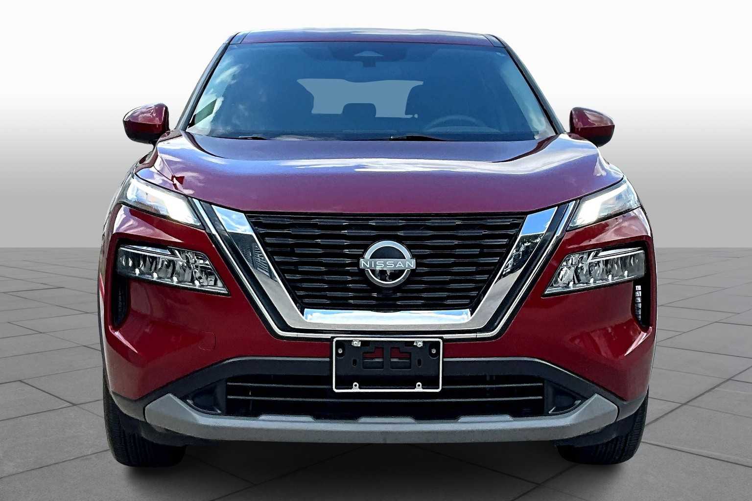 2023 Nissan Rogue SV - 2