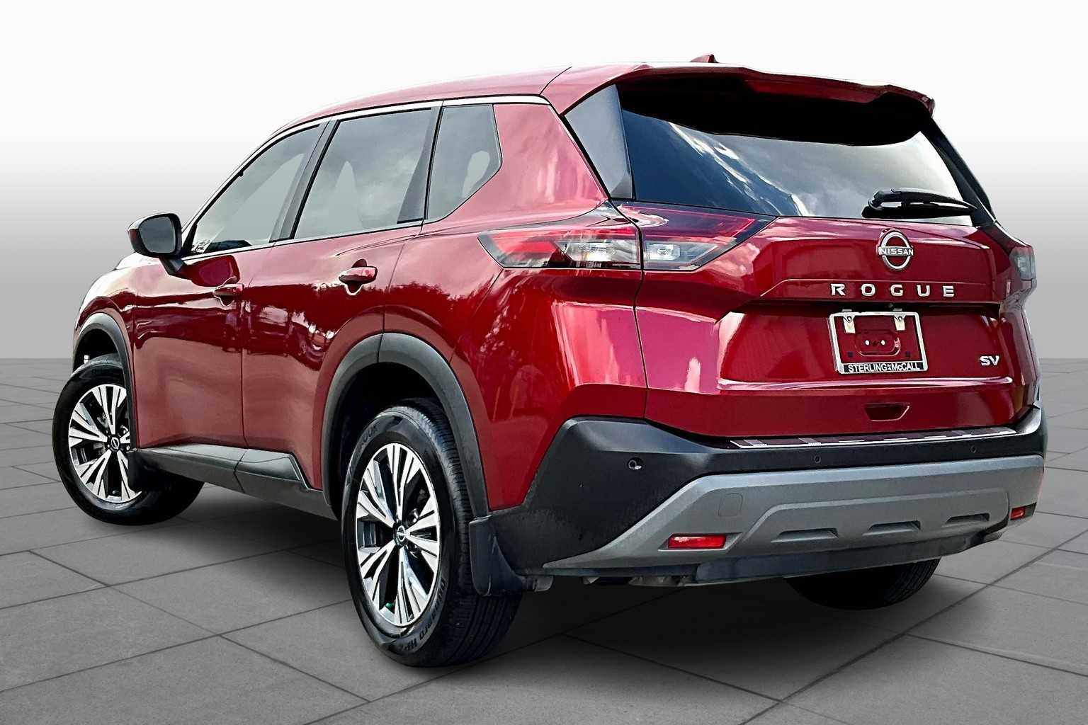 2023 Nissan Rogue SV - 9