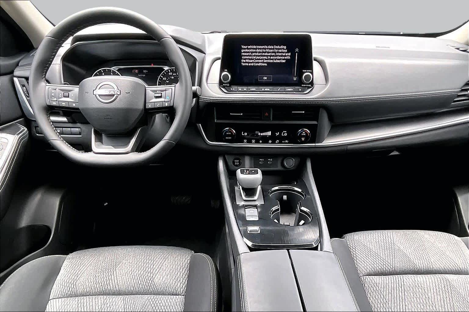 2026 Nissan Rogue photo 15 of 32