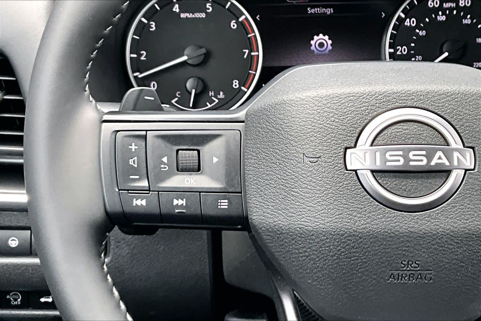 2026 Nissan Rogue photo 23 of 32