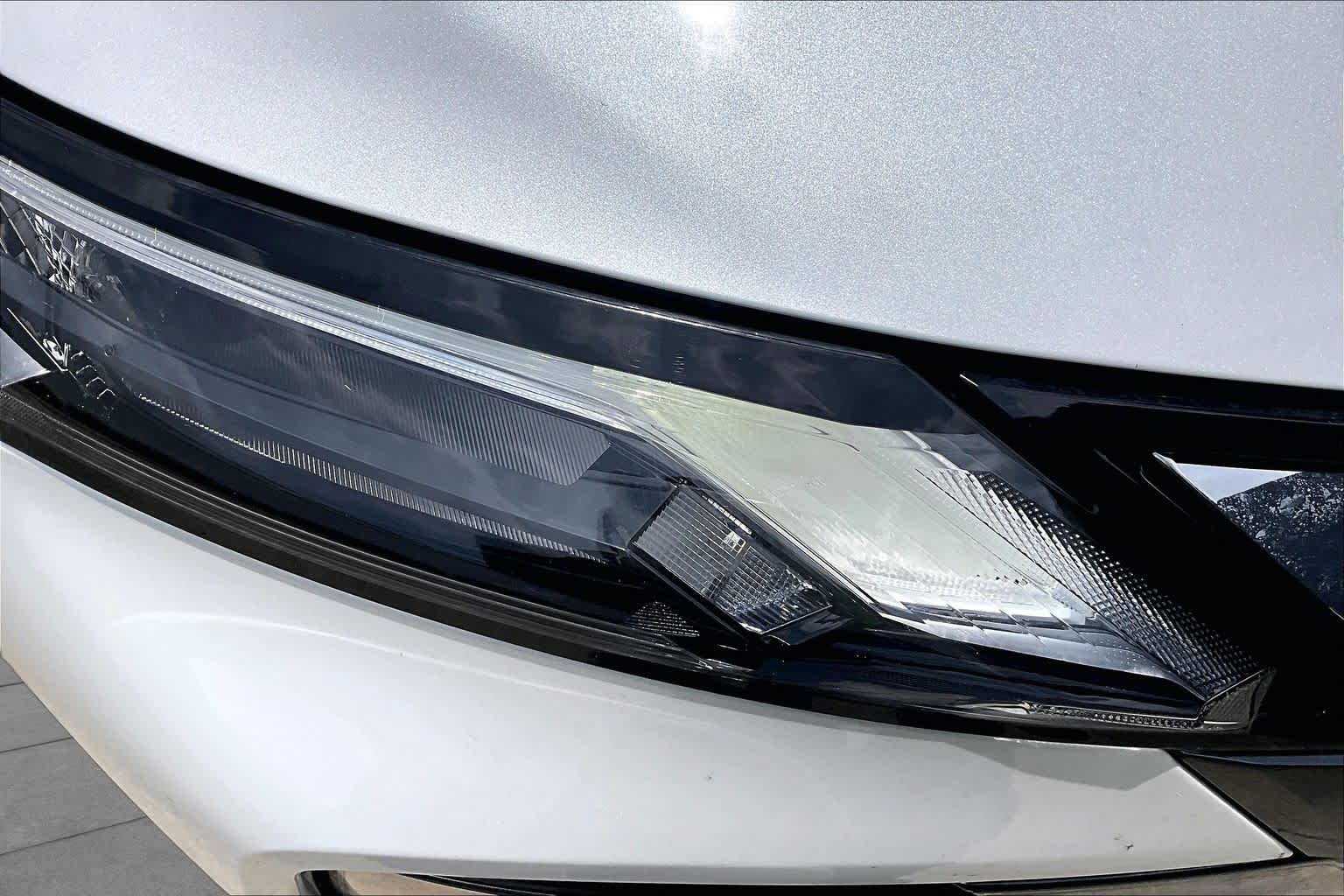2026 Nissan Rogue photo 27 of 32