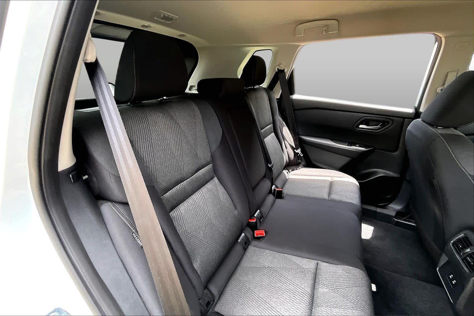 2026 Nissan Rogue photo 20 of 32