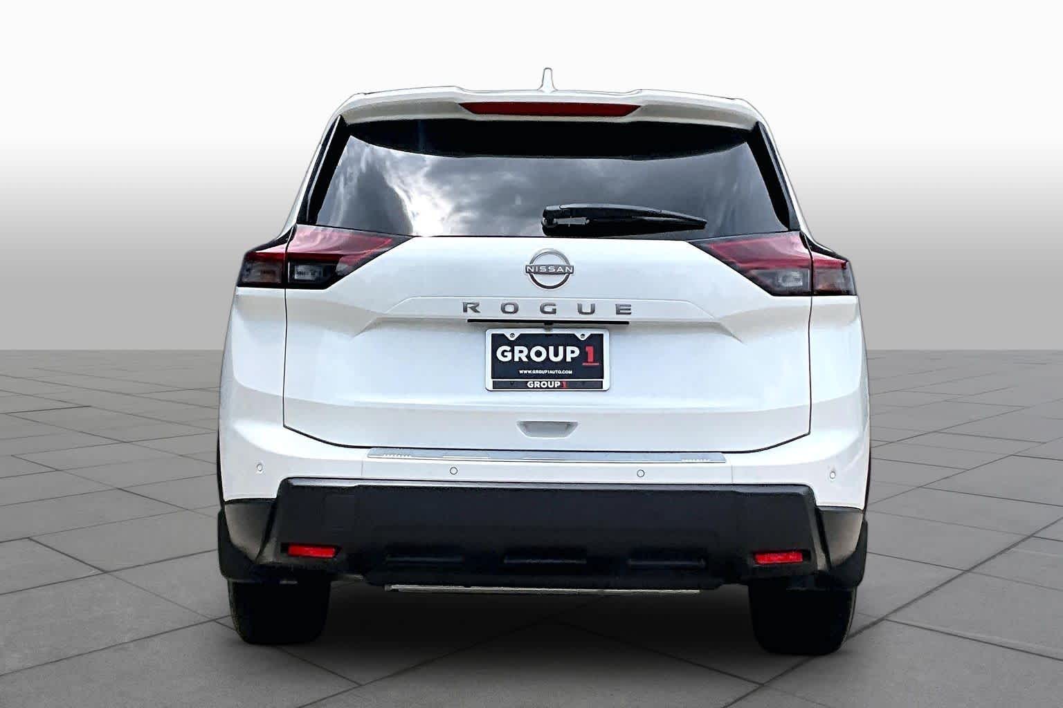2026 Nissan Rogue photo 5 of 32