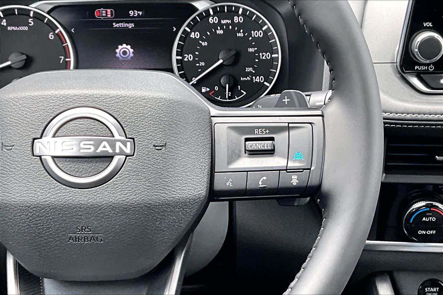 2026 Nissan Rogue photo 24 of 32