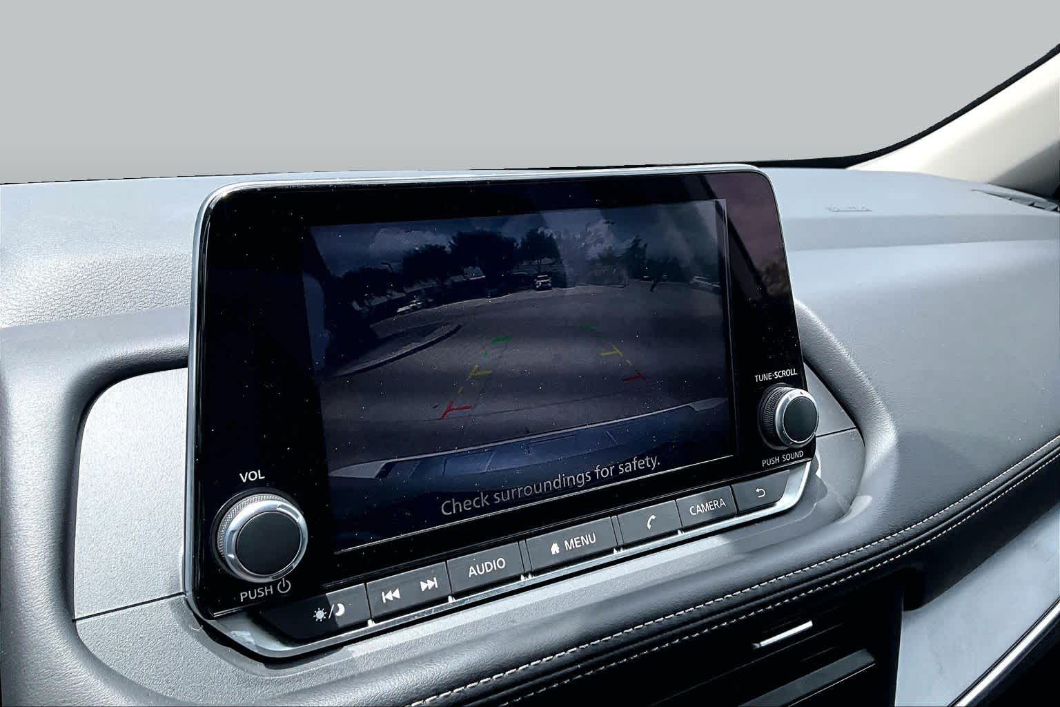 2026 Nissan Rogue photo 26 of 32