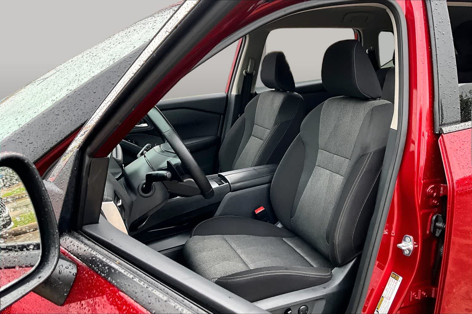 2026 Nissan Rogue SV - 7