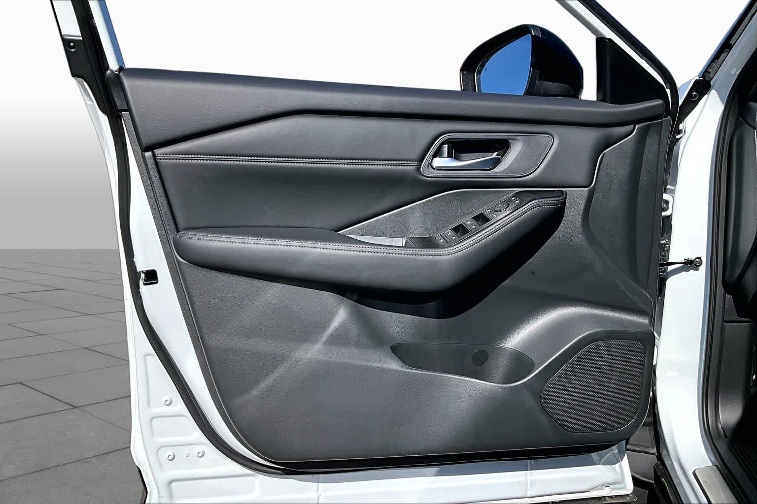 2026 Nissan Rogue Dark Armor Everest White Pearl Tricoat at Sterling McCall Nissan