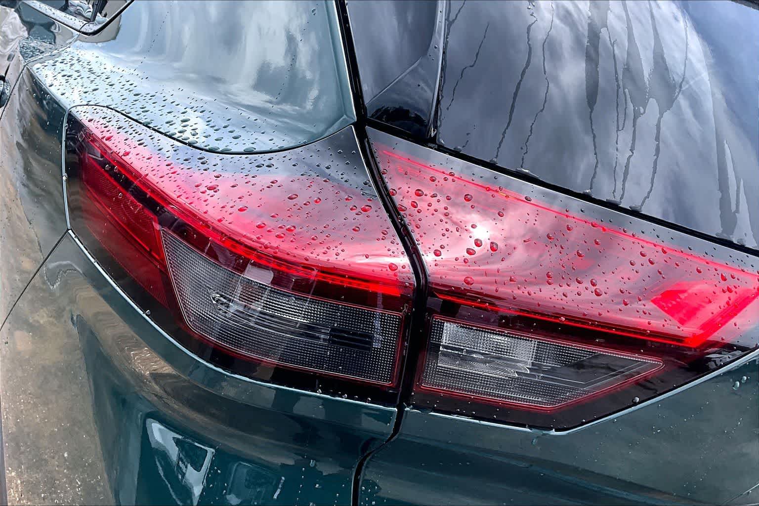 2026 Nissan Rogue Dark Armor - 11