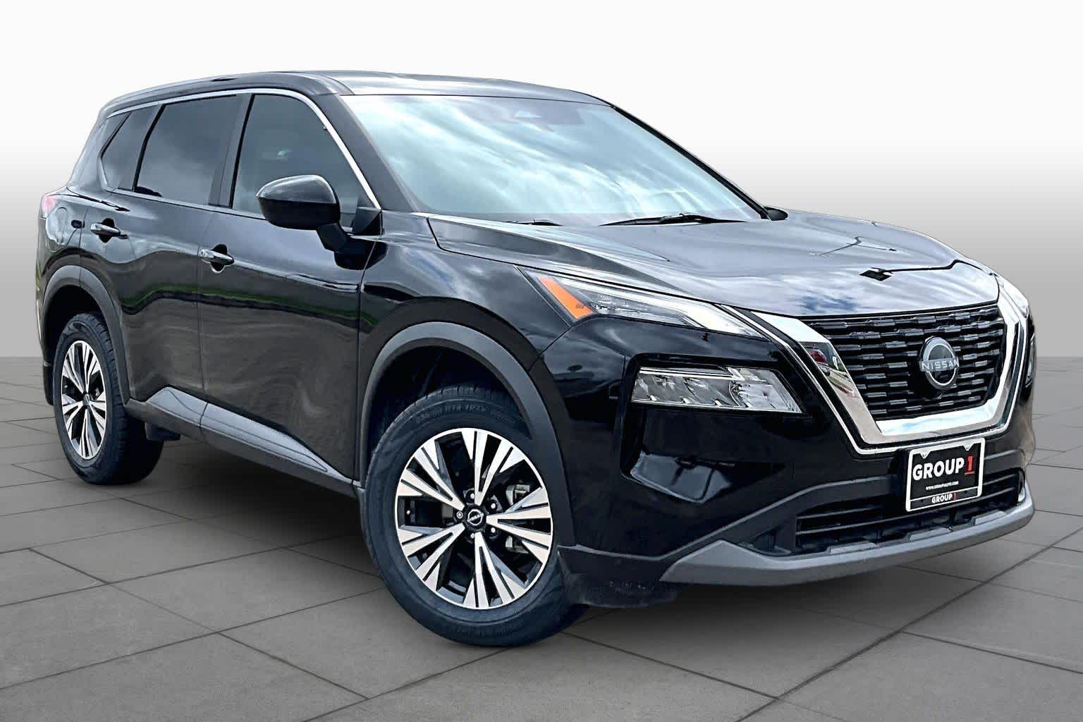 2023 Nissan Rogue SV - 2