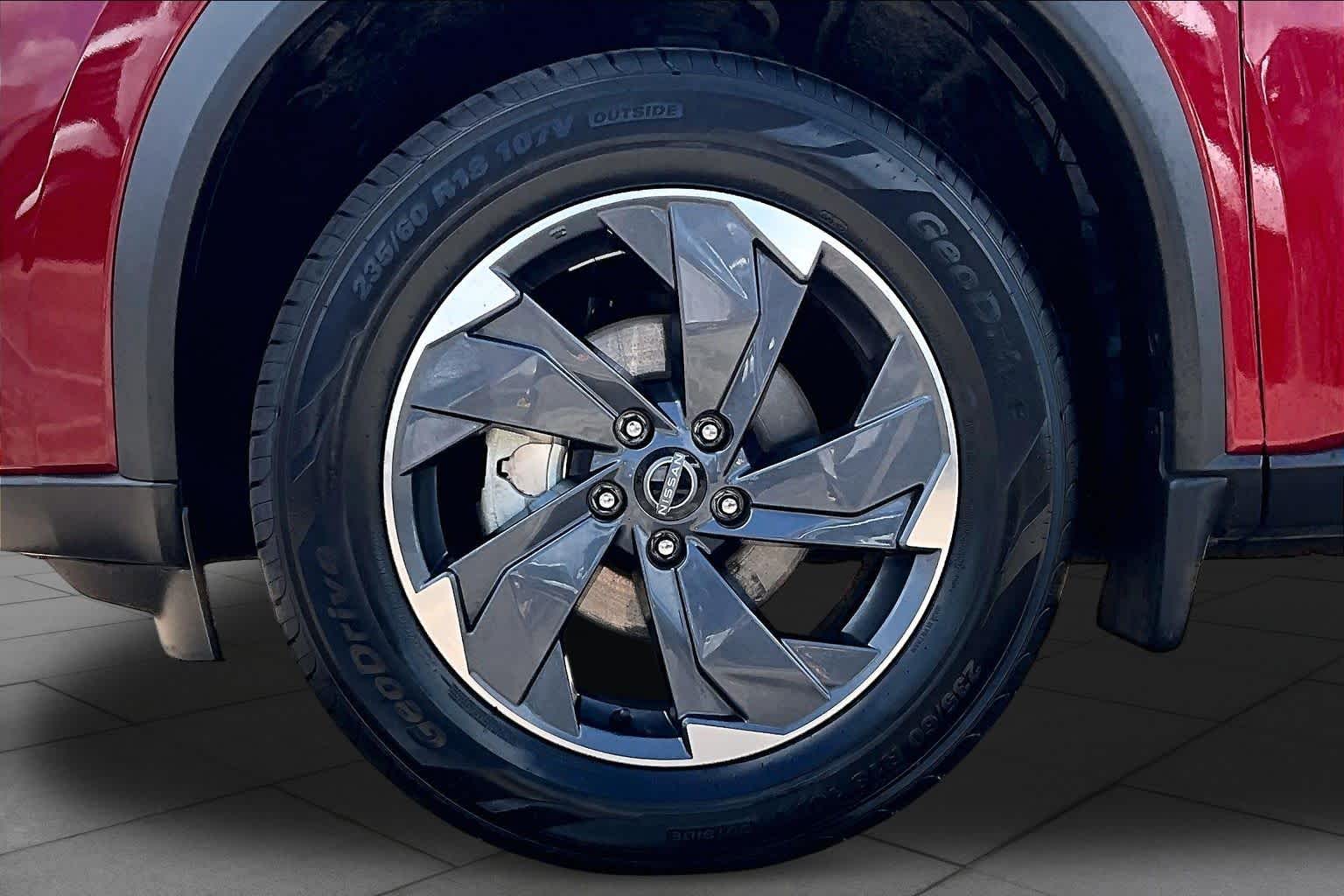 2026 Nissan Rogue SV - 10