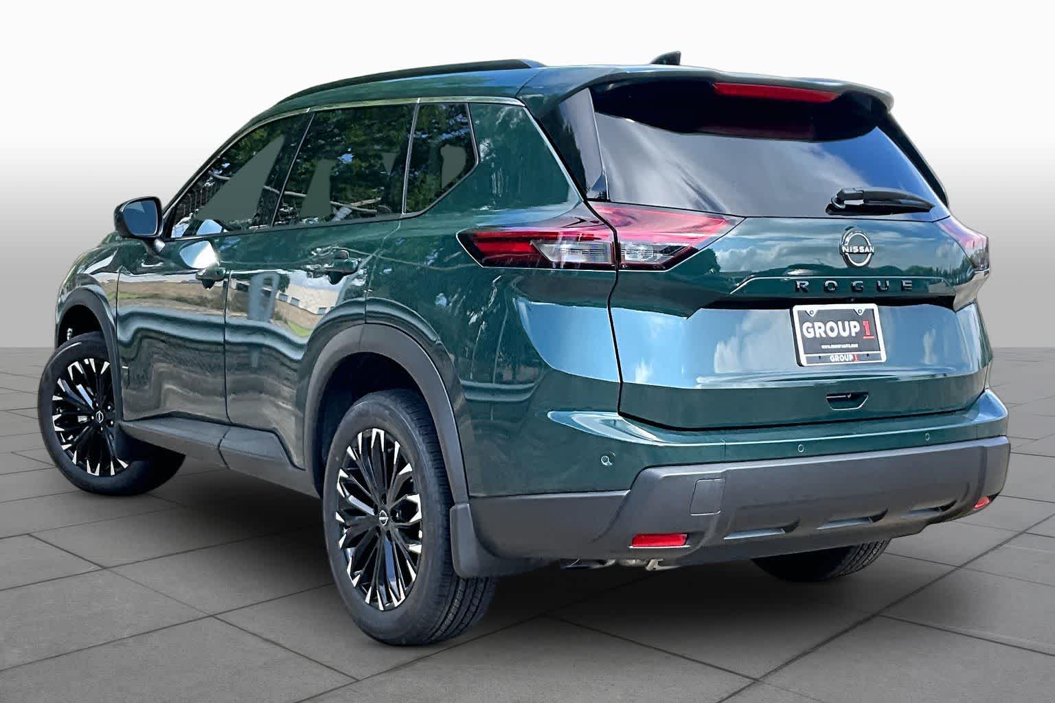2026 Nissan Rogue photo 7 of 18