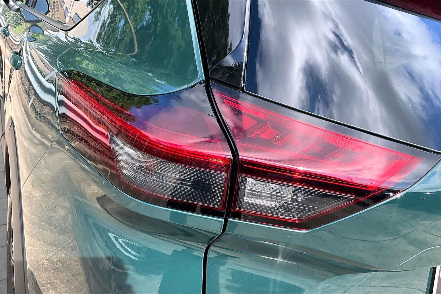 2026 Nissan Rogue photo 12 of 18
