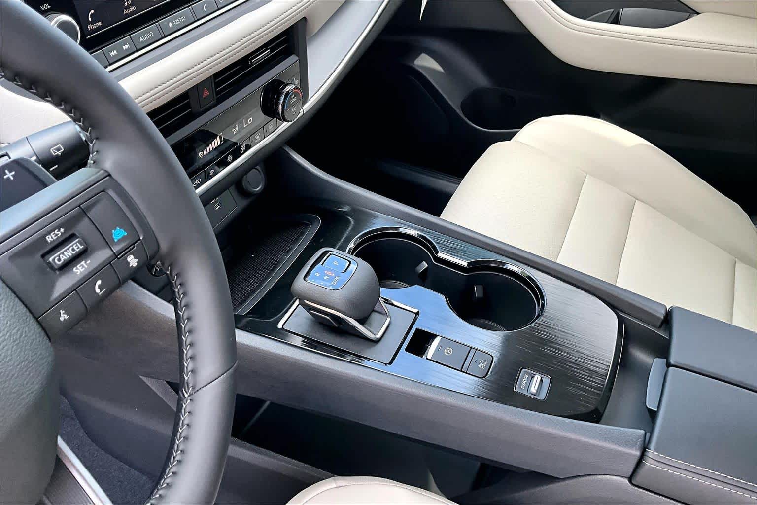 2026 Nissan Rogue photo 11 of 18
