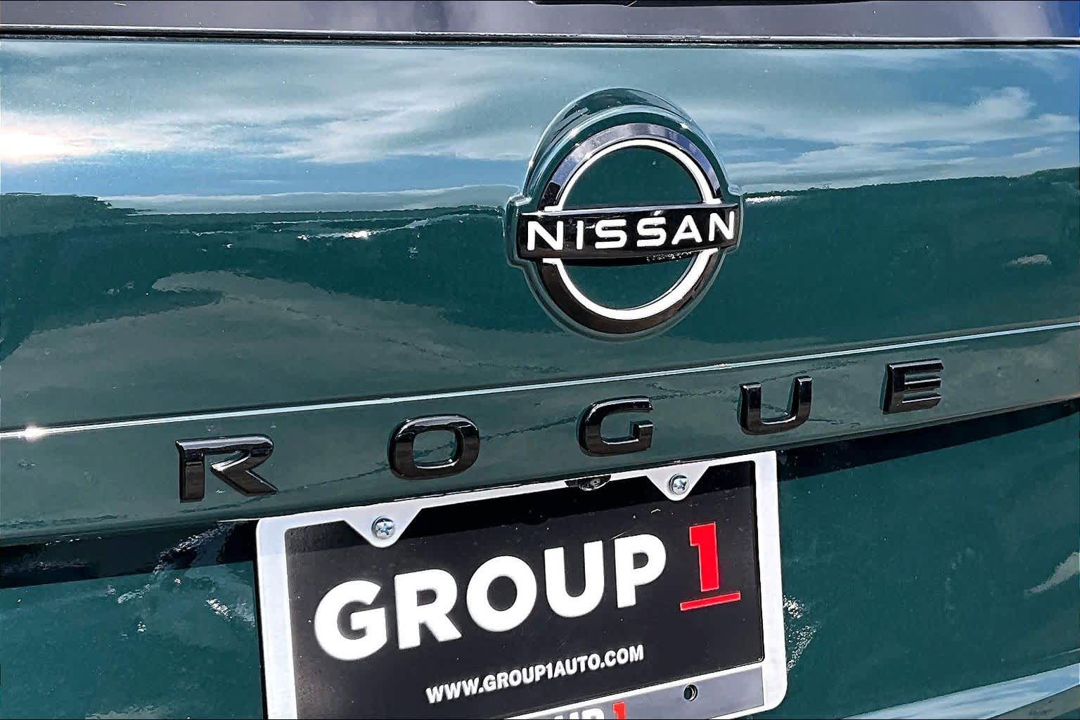 2026 Nissan Rogue photo 8 of 18