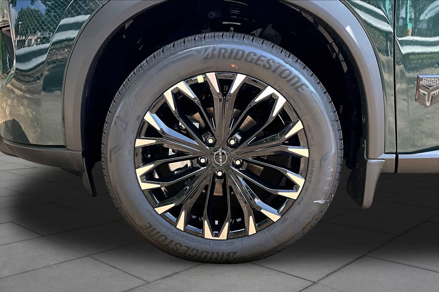 2026 Nissan Rogue photo 9 of 18