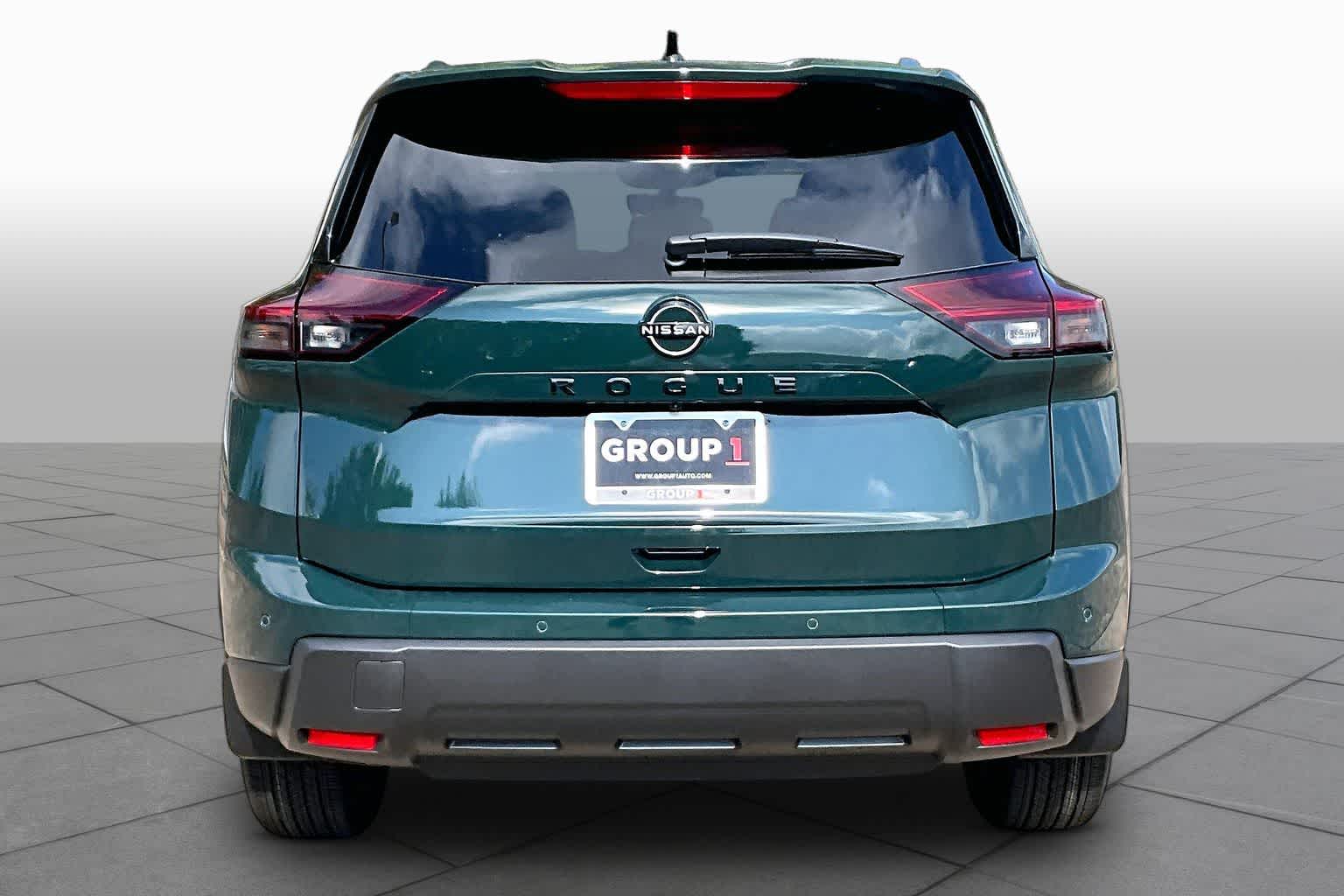 2026 Nissan Rogue photo 4 of 18