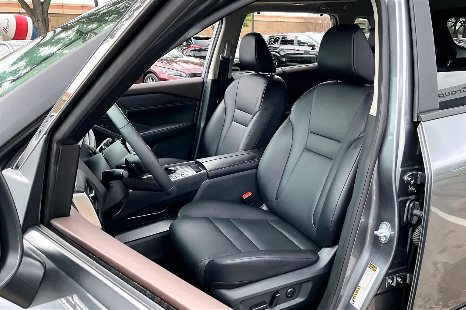 2023 Nissan Rogue SV - 7