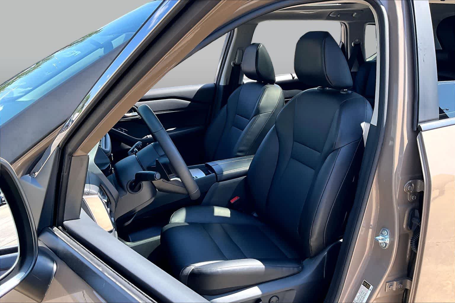 2024 Nissan Rogue SV - 7